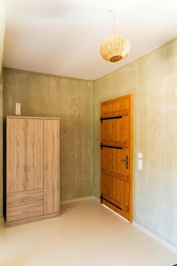 Exoristoi Nature Apartment *
